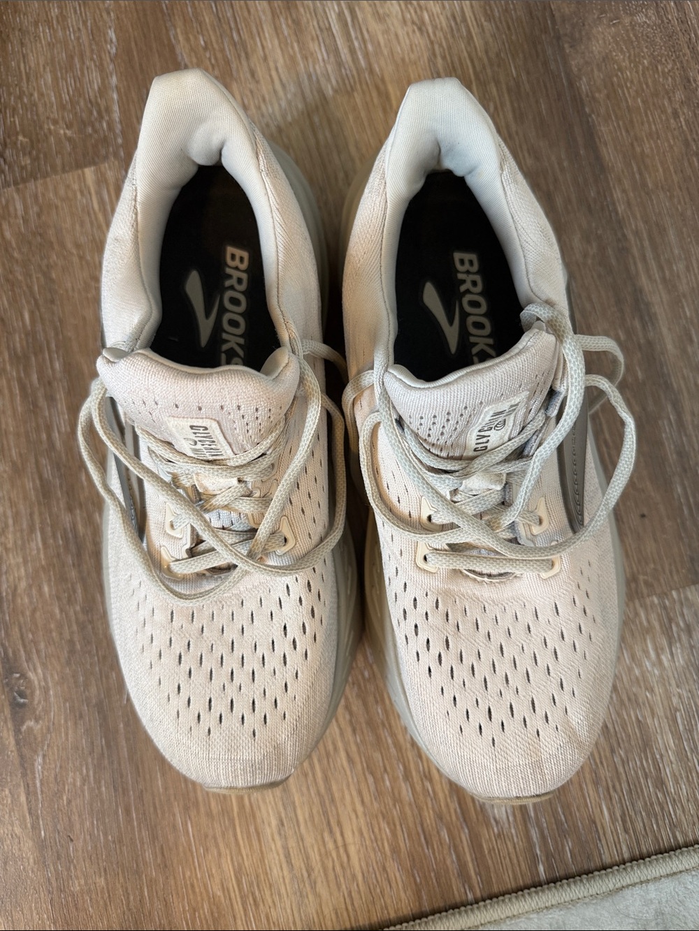 Brooks Women's Glycerin Max Sneakers - Picture 5 of 8